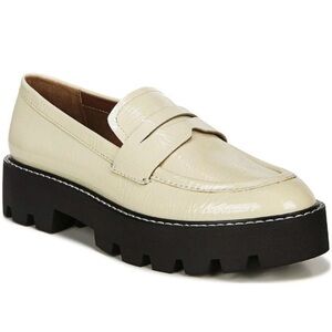 White platform loafers by Franco Sarto bazel Balin 7 Chunky lug sole patent
